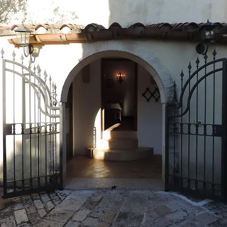Il Portico * تْشيستيرنِنو